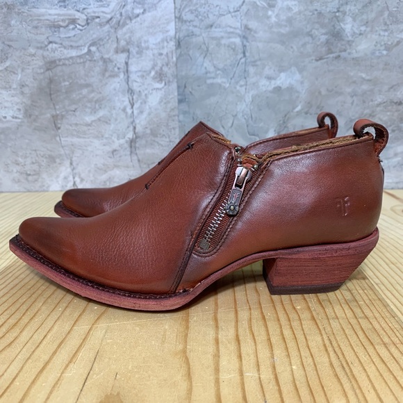 Frye Sacha Moto Shootie Red Clay Boots - Picture 4 of 9